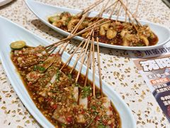 -小董哥烤串·爆汁大油边(故宫店)