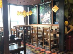 大堂-云海肴·汽锅鸡·云南菜(天山百盛优客店)