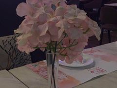-樱花里音乐餐吧·牛扒椰子鸡(东圃店)