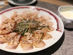 薄切鲜鱼片-穹六人间 people 6(岳阳路店)