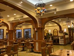 大堂-清真·玛丽亚新疆菜主题餐厅(浙江中路店)