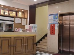 -老人和饭店(淮海中路店)