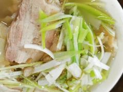 -金卯白肉罩火烧