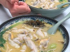 -明呈黄鱼面馆(斜土路店)