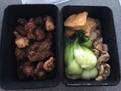 -八樂居
