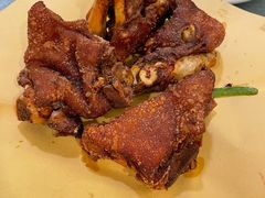 椒盐猪手-侬佳蒸菜馆(听潮店)