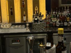 -龙虾酒吧扒房(宁波香格里拉店)
