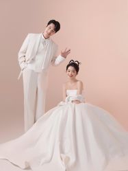 -蒙娜丽莎婚纱摄影(爱城总店)