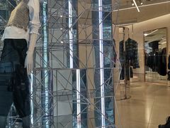 -ZARA(大上海时代广场店)