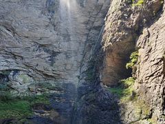 -燕子河大峡谷天坑仙境