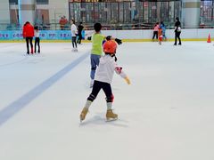 -成都冰纷万象滑冰场