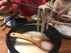 -云海肴·汽锅鸡·云南代表菜(天山百盛优客店)