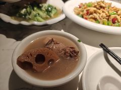 -小凤庭·地道湖北菜武昌鱼·藕汤(38年黄鹤楼店)