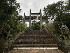 -湖光岩风景区