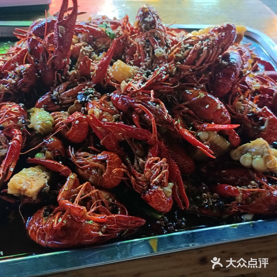 杨三菌牛排胡辣汤夜市烧烤(众城街店)