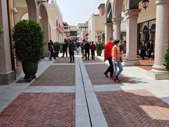 -佛罗伦萨小镇广佛名品奥特莱斯(疏港路店)