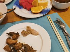 -亚龙湾希尔顿自助餐厅·海鲜·烧烤·沙滩BBQ·现场乐队