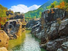 -百里山水画廊乌龙峡谷
