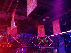 -UP嘻哈酒吧(粉巢店)