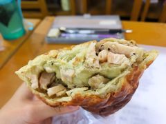 牛油果熏鸡-丁香西饼屋(桂林路店)