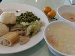 -橡树林酒店(大坪龙湖时代天街重医附一院店)