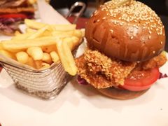 -WOLFGANG PUCK KITCHEN & BAR(迪士尼小镇店)