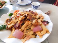 -竹语饭香·原生态农庄·烧鸡·竹筒饭·河鲜(森林海白水寨店)
