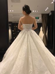 点击看大图 -GRACE KELLY婚纱与礼服(北京店)