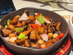 -云海肴·汽锅鸡·云南菜(天山百盛优客店)