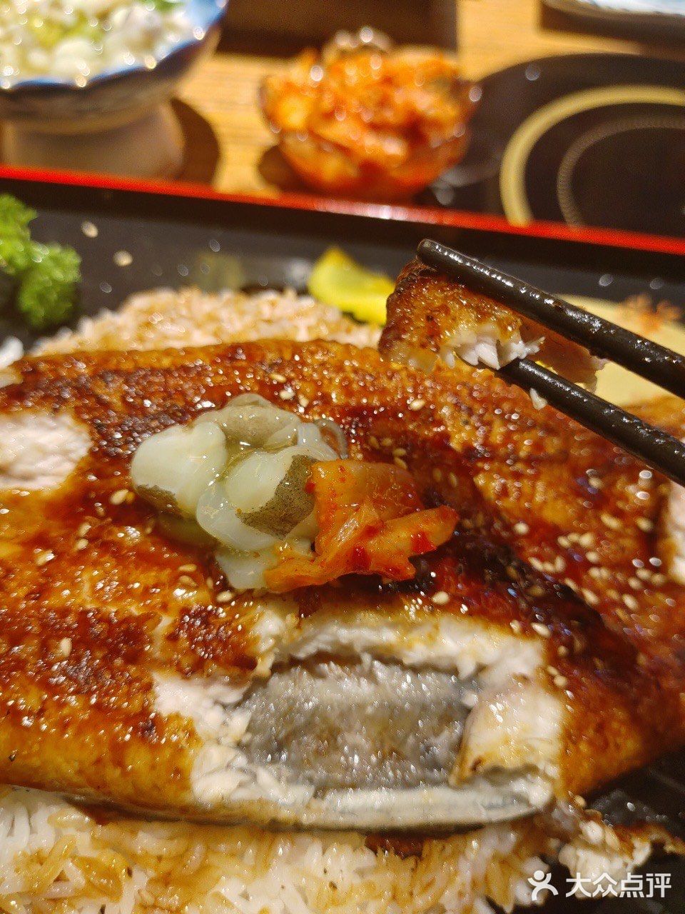 这家一整条鳗鱼饭也太太太好吃了