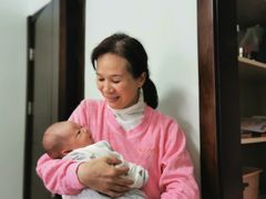 -爱的果实月嫂育婴师(世纪东方店)