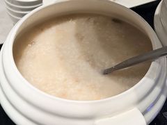 -深圳龙华大浪商业中心亚朵X酒店
