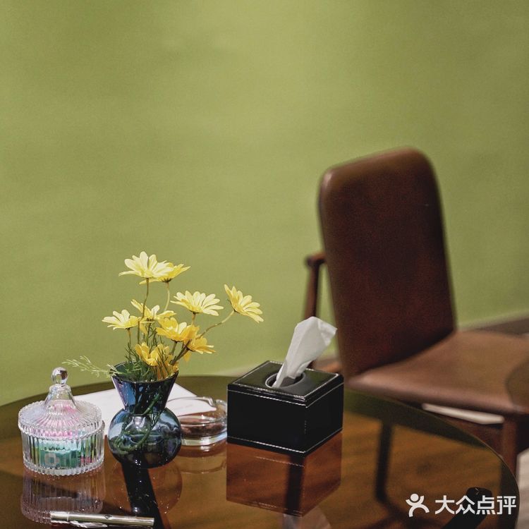 光影的艺术‼️南京紫金山下艺术馆，0元看展拍照胜地
