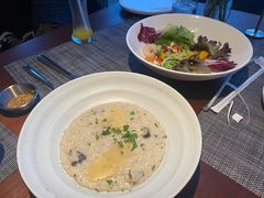 -MONICH牛排融合餐厅(和义大道购物中心店)