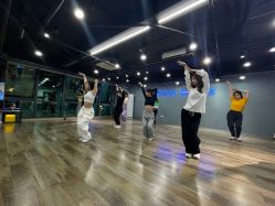 -STAR舞蹈工作室