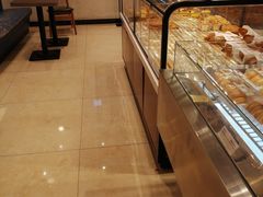 面包甜点陈列柜-金凤成祥(甜水园店)