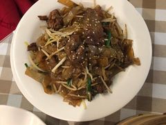 -新大咀港式茶餐厅(宝山万达店)