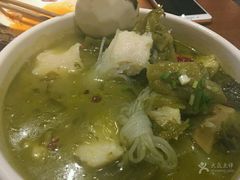 -渝是乎川渝小炒(新世界百货望京店)