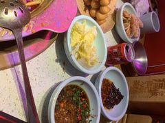-麻辣英雄重庆火锅(二城广场店)