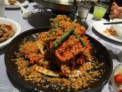 避风塘炒石岩蟹-79号渔船海鲜饭店(宝安店)
