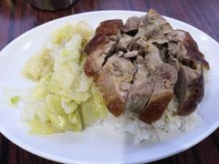 烧鹅烧肉饭-香辉食馆(新兴路店)