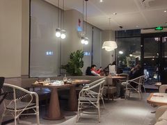 -必胜客(阿罗海店)