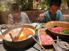 -三出山火锅(南京万象天地店)