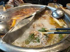 -肖肖酸萝卜鱼火锅(总店)