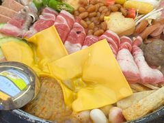 -豚妈妈汤饭·部队锅(南京东路店)