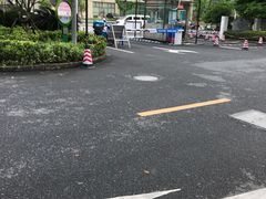 -上海市嘉定区南翔医院-地面停车场