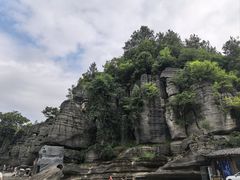 -梭布垭石林景区