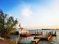 -亿利库布其七星湖沙漠生态旅游区