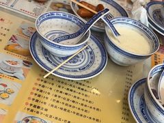 -广信牛奶甜品世家(台东店)