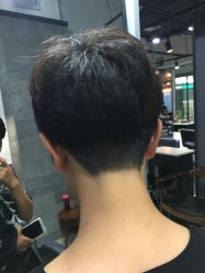 -FRIDAY星期五专业美发沙龙